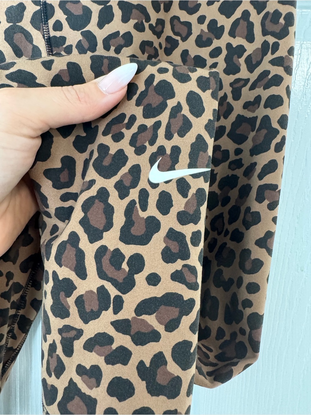Nike Leopard Print Leggings - Brown & Black - Picture 2 of 4